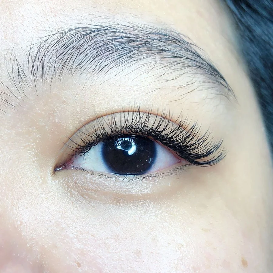Lashes extension